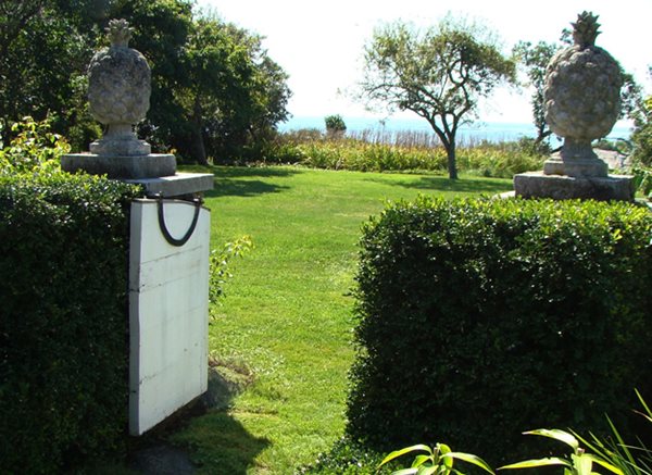 The Power of a Garden Portal
Garden Design
Calimesa, CA