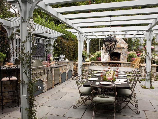 Romantic Outdoor Kitchen by Heather Lenkin | Garden Design