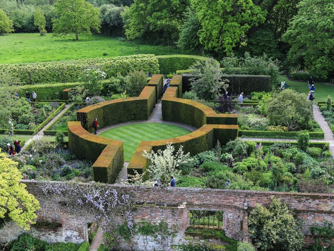 English Garden, Sissinghurst Castle, Sissinghurst Gardens
Carex Tours
Takoma Park, MD