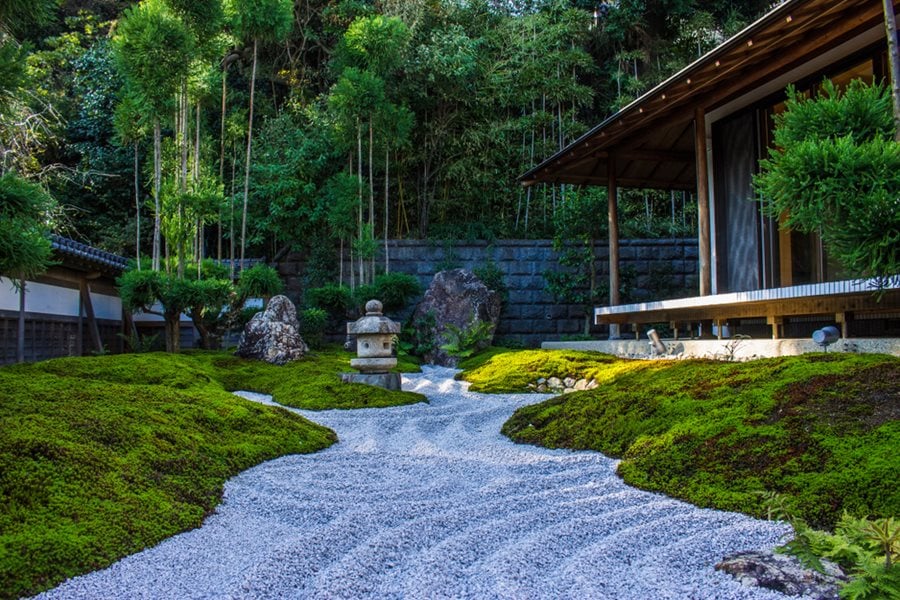 backyard japanese rock garden